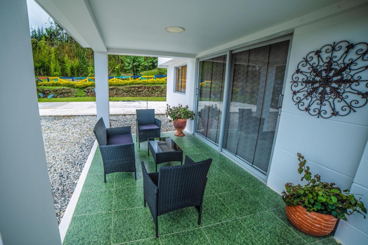 Hotel Aguas Abiertas Guatapé 外观 照片