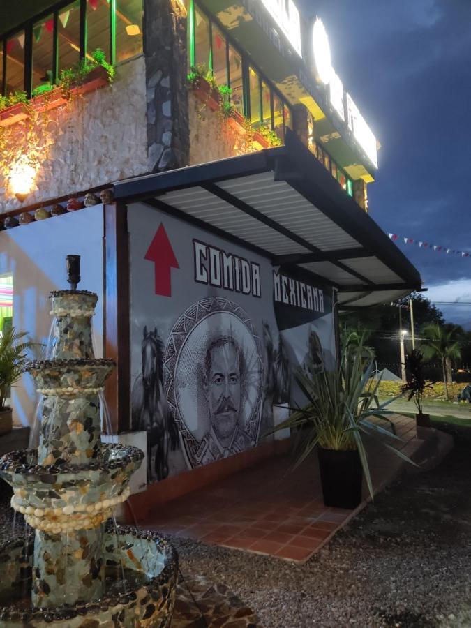 Hotel Aguas Abiertas Guatapé 外观 照片
