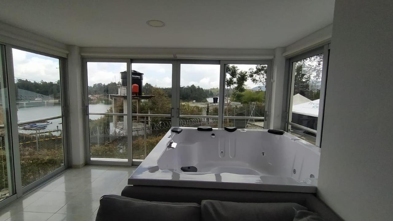 Hotel Aguas Abiertas Guatapé 外观 照片